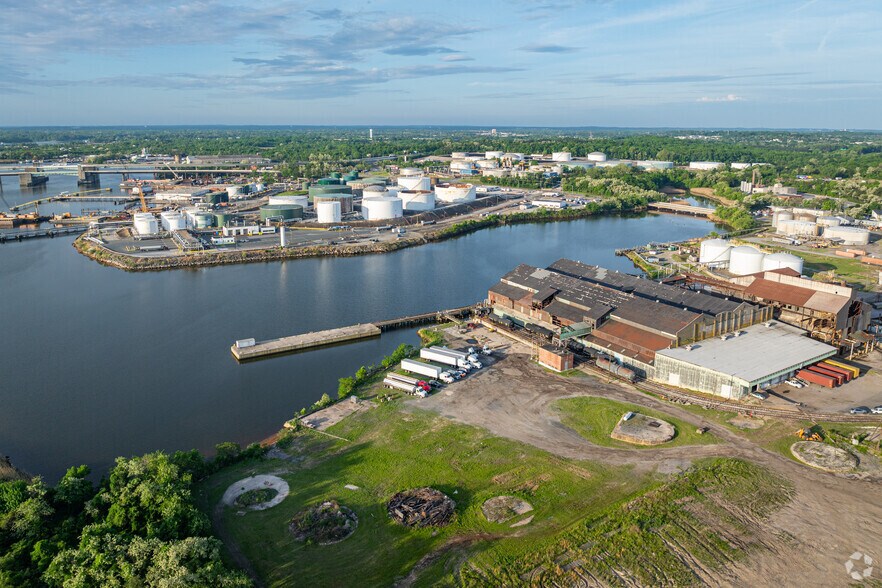 More Photos Of 5501 Pennington Ave, Baltimore Land For Lease