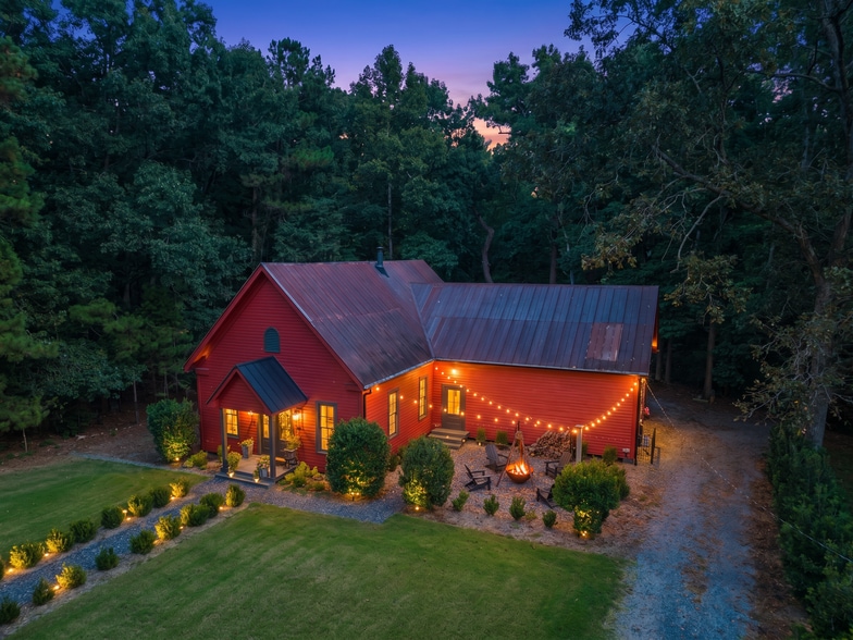Primary Photo Of 8561 Bells Ferry Rd, Canton Specialty For Sale