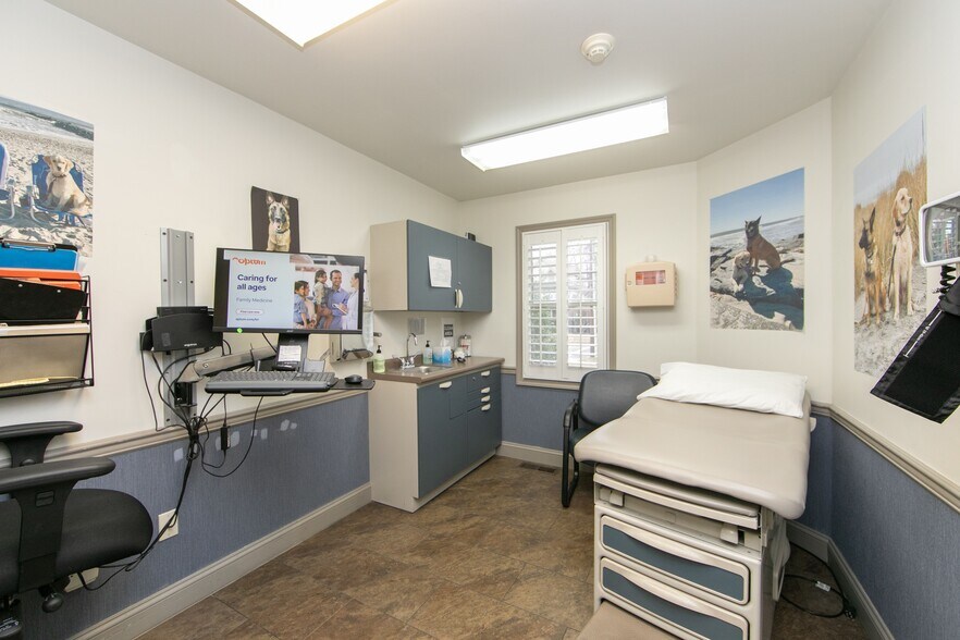 More Photos Of 318 White Horse Pike, Haddon Heights Medical For Sale