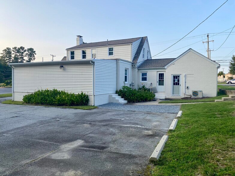 More Photos Of 2453 Pruden Blvd, Suffolk Office For Sale