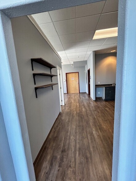 More Photos Of 4470 Yankee Hill Rd, Rocklin Flex For Lease