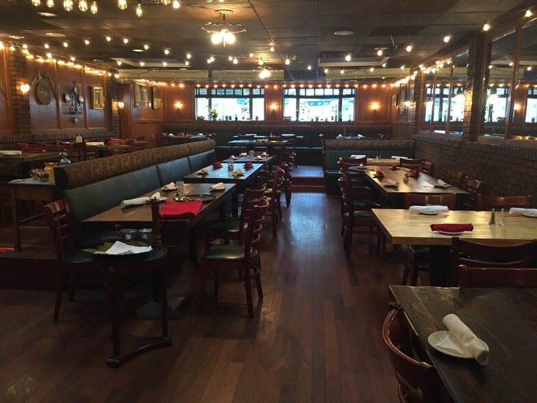 More Photos Of 124-126 Main St, Fort Lee Restaurant For Sale