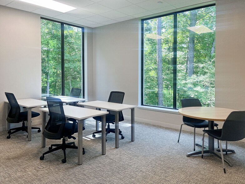 More Photos Of 1857 Commons North Dr, Tuscaloosa Office For Lease