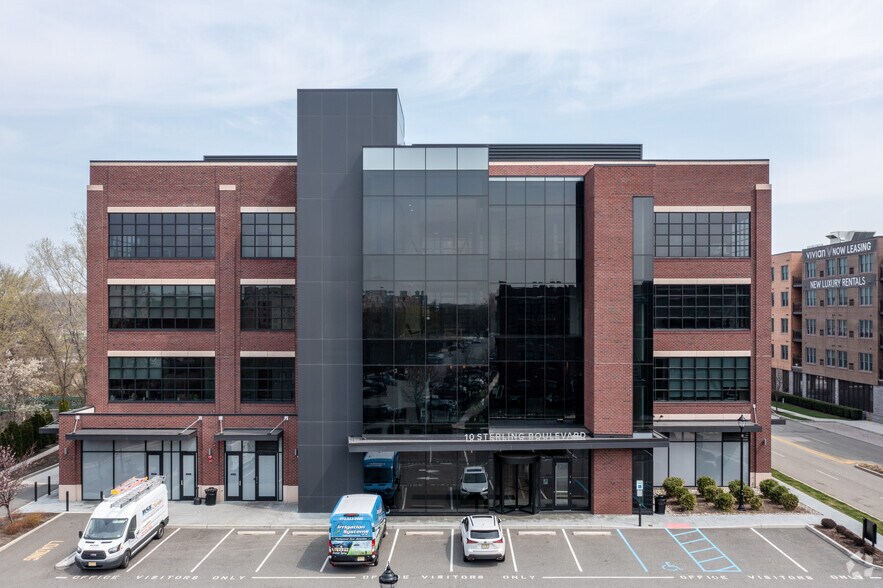 More Photos Of 10 Sterling Blvd, Englewood Office For Lease