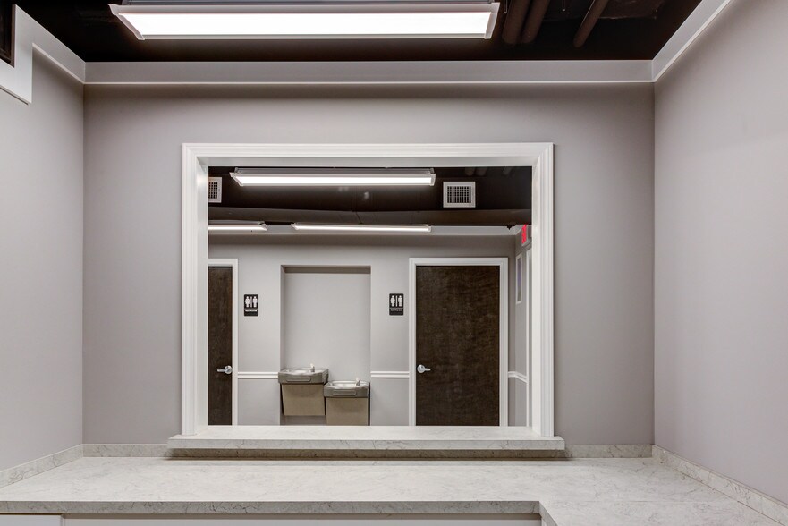 More Photos Of 25300 Lorain Rd, North Olmsted Medical For Lease