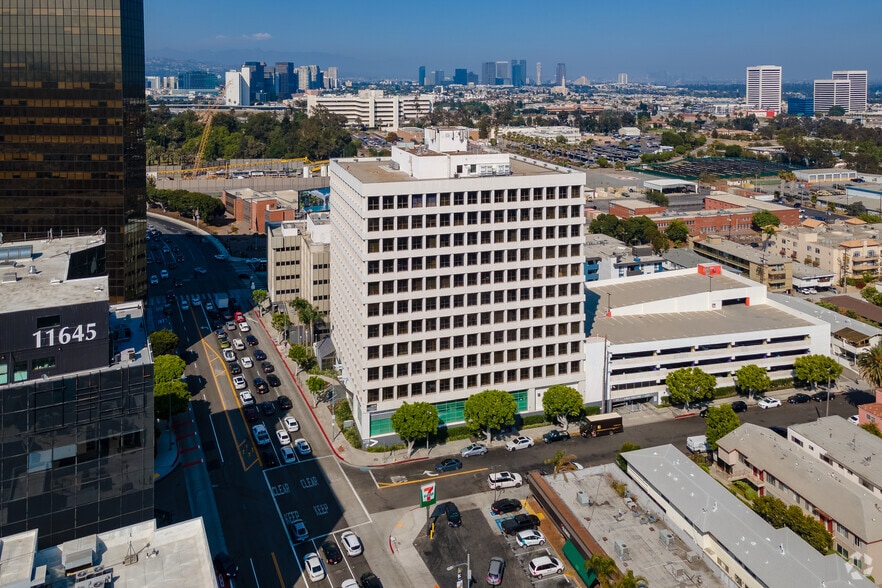 More Photos Of 11620 Wilshire Blvd, Los Angeles Office For Lease