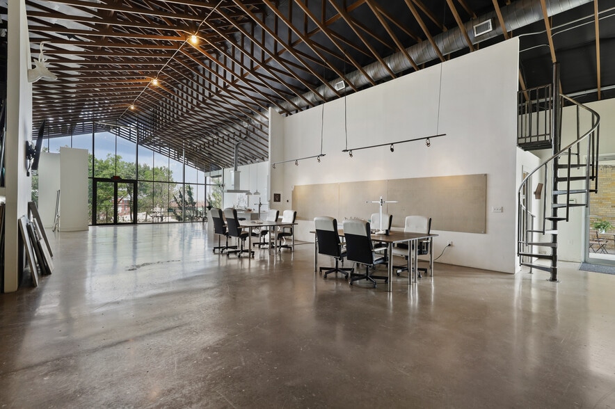 More Photos Of 1007 Folsom St, Dallas Loft Creative Space For Sale