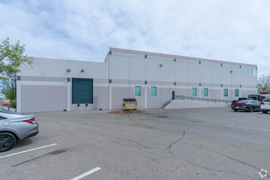 More Photos Of 10365 Railroad Dr, El Paso Warehouse For Lease