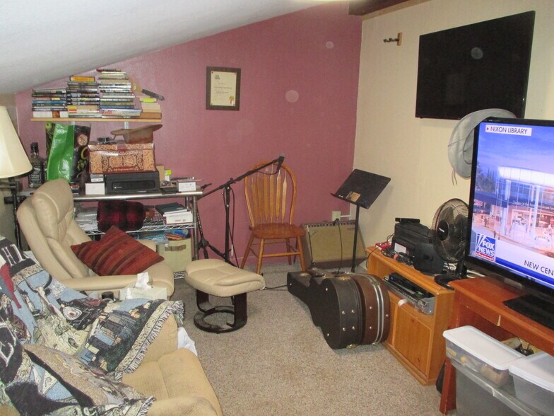 More Photos Of 205 N Gunnison Ave, Lake City Restaurant For Sale