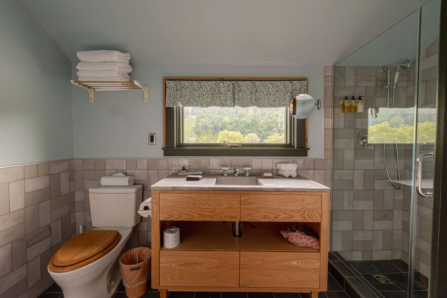 More Photos Of 37 Catamount Rd Hillsdale, Hillsdale Hotel For Sale