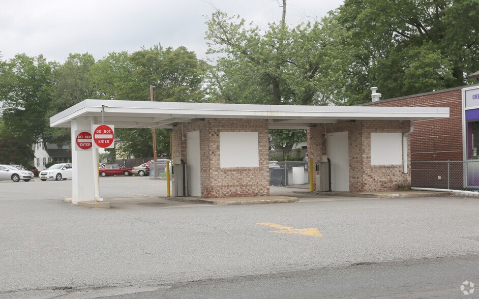 More Photos Of 2 W Madison Ave, Dumont Bank For Sale