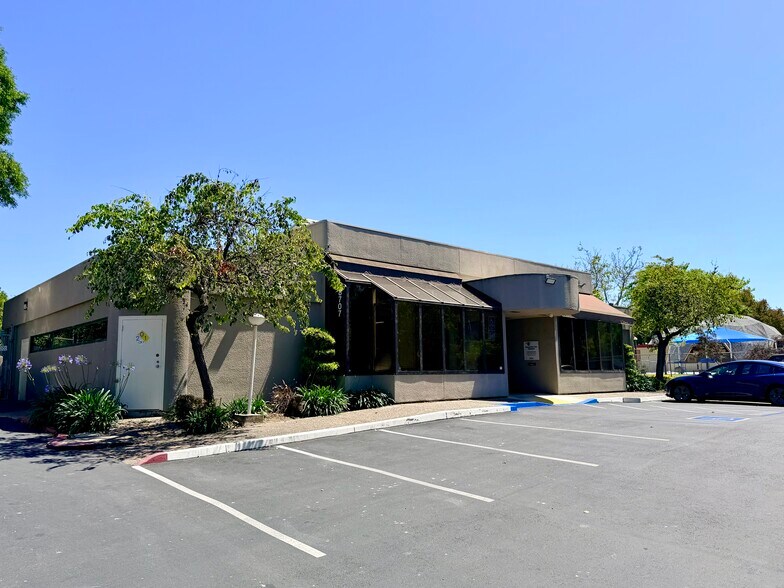 More Photos Of 38707 Stivers St, Fremont Medical For Sale