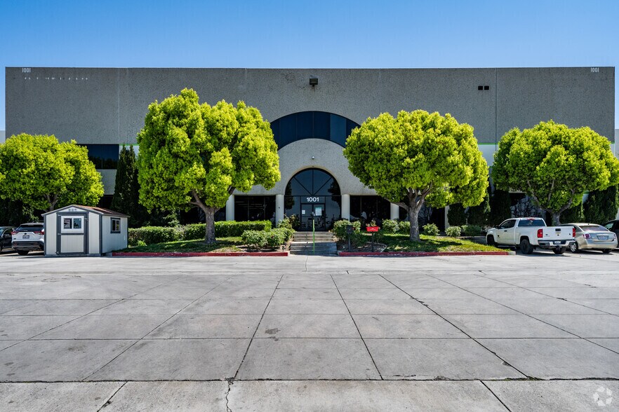 More Photos Of 1001 Doubleday Ave, Ontario Warehouse For Sale