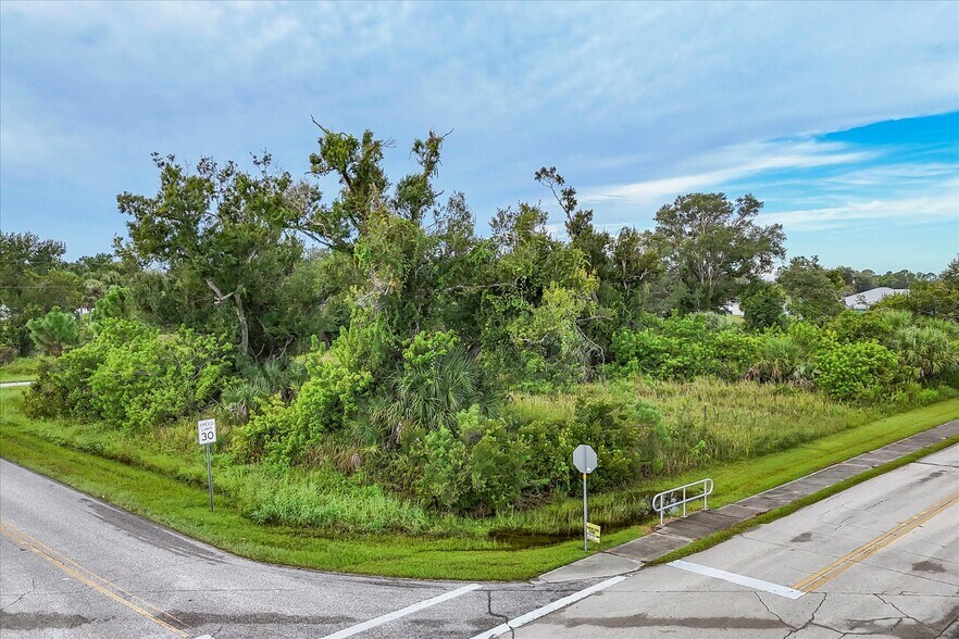 More Photos Of 3279 S Access Rd, Englewood Freestanding For Sale