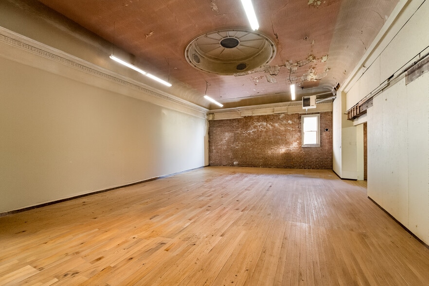 More Photos Of 161 Mill St, Grass Valley Freestanding For Sale