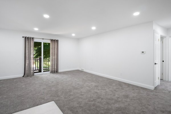 More Photos Of 516 Neff Ln, Grosse Pointe Apartments For Sale