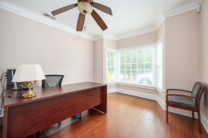 More Photos Of 5102 Covington Hwy, Decatur Medical For Sale