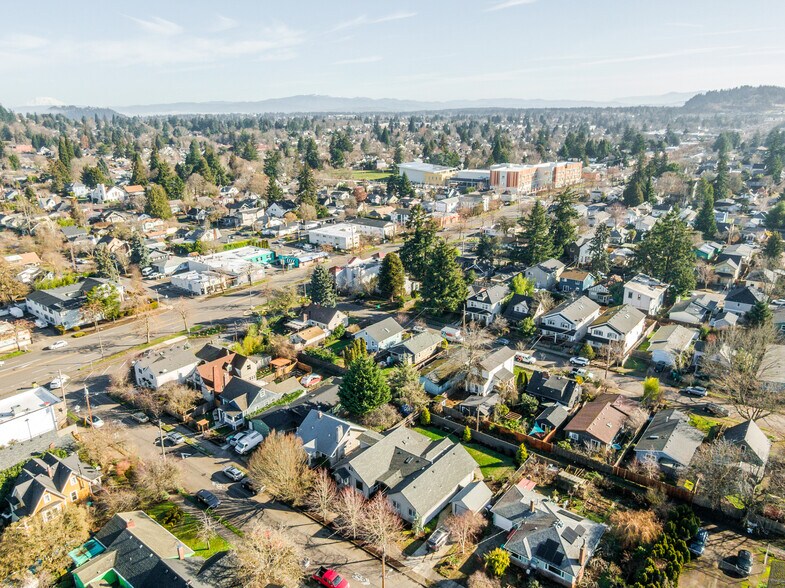 More Photos Of 3552 SE 65th Ave, Portland Skilled Nursing Facility For Sale