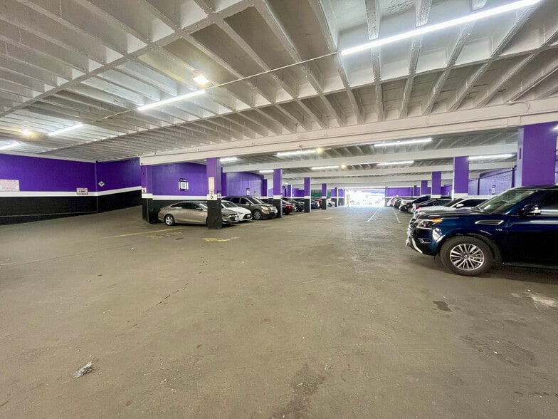 More Photos Of 310-314 Guilford Ave, Baltimore Parking Garage For Sale