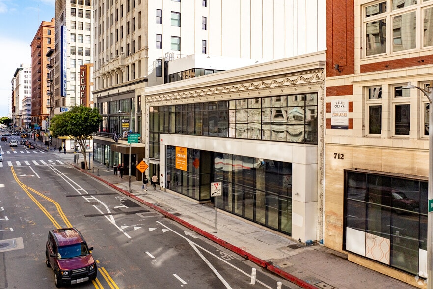 More Photos Of 410 W 7th St, Los Angeles Office For Lease