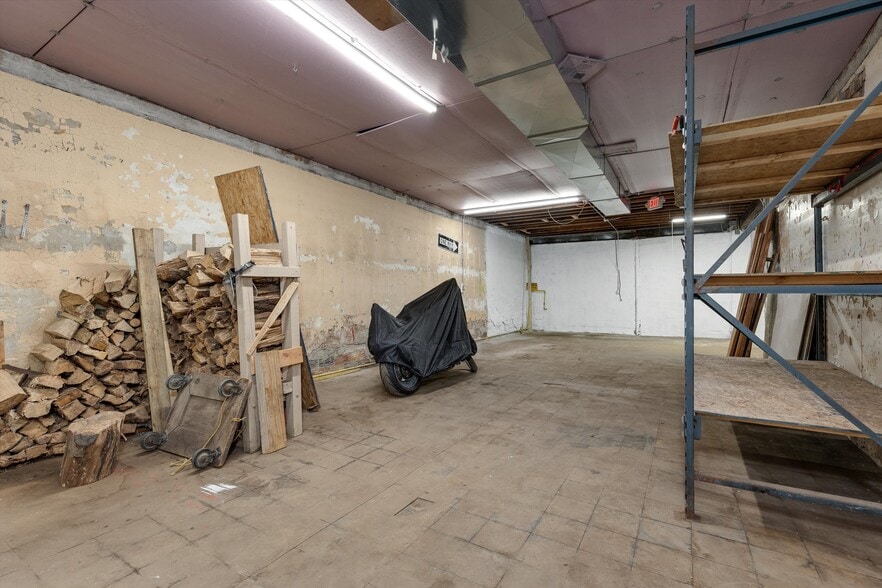 More Photos Of 227 Southfield Rd, Ecorse Warehouse For Sale