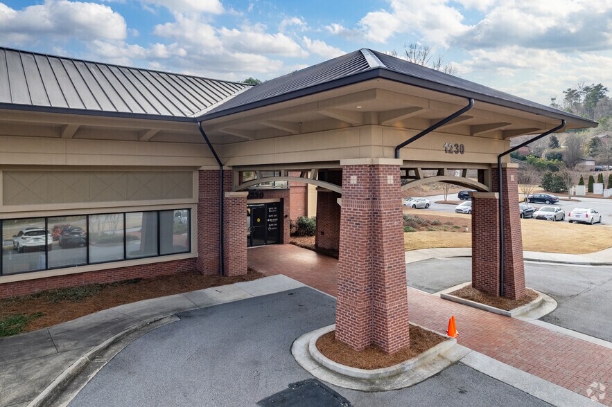 More Photos Of 1230 Bald Ridge Marina Rd, Cumming Medical For Lease