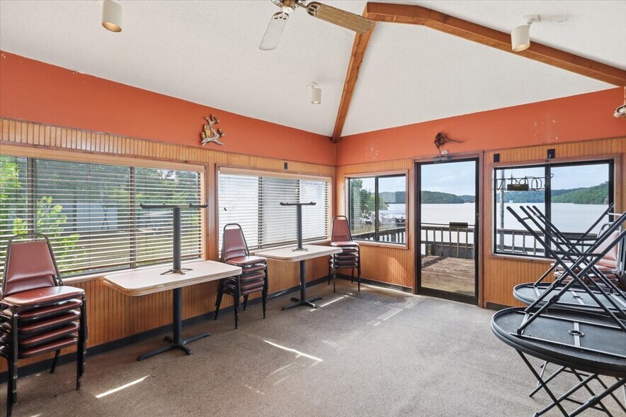 More Photos Of 1077 Duncan Dr, Edwards General Retail For Sale