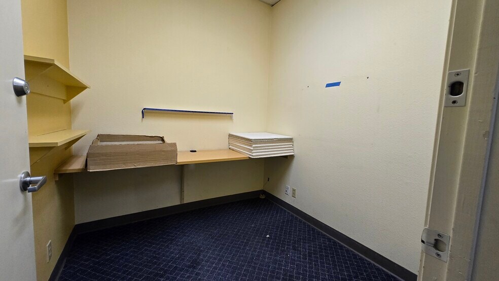 More Photos Of 10660-10708 Los Alamitos Blvd, Los Alamitos Unknown For Lease