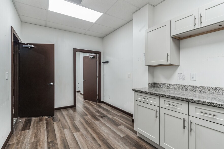 More Photos Of 4405 S US Highway 1, Fort Pierce Auto Dealership For Lease