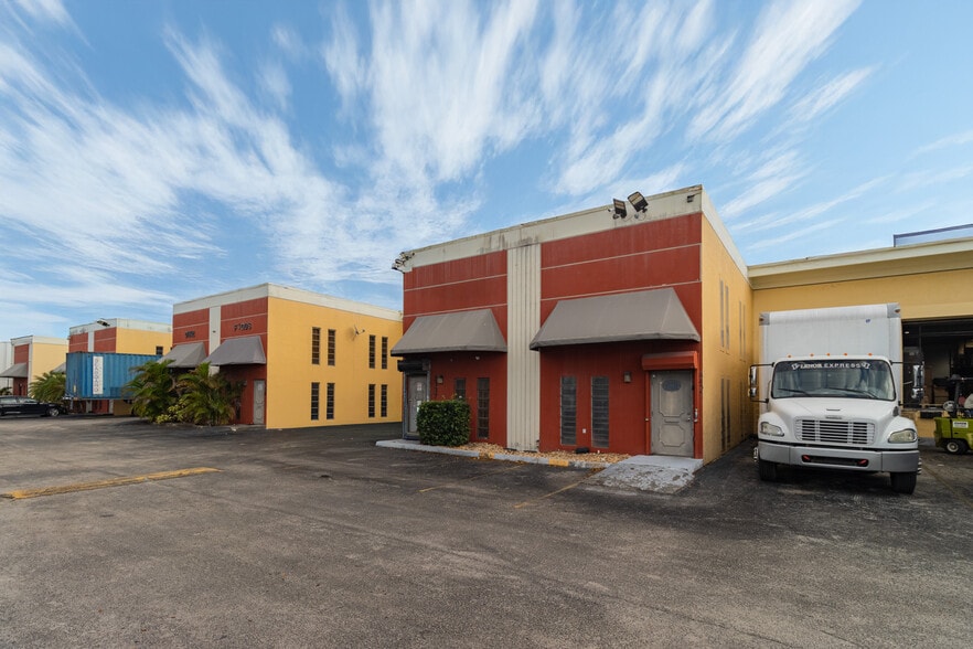 More Photos Of 3337 NW 74th Ave, Miami Warehouse For Sale