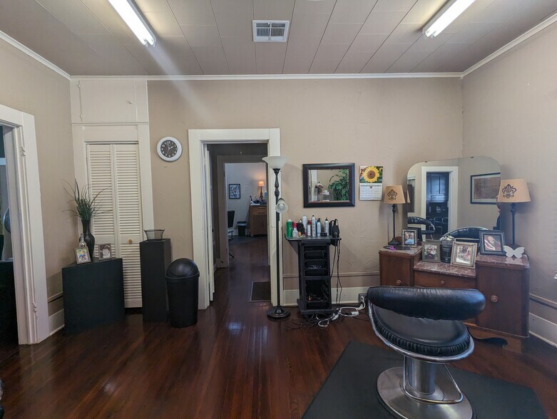 More Photos Of 2671 Broadway, Beaumont Freestanding For Sale