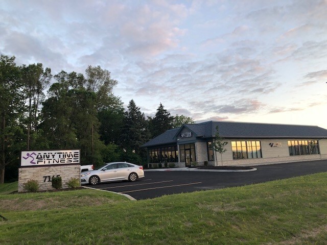 More Photos Of 7165 Buckley Rd, Liverpool Storefront Retail Office For Sale