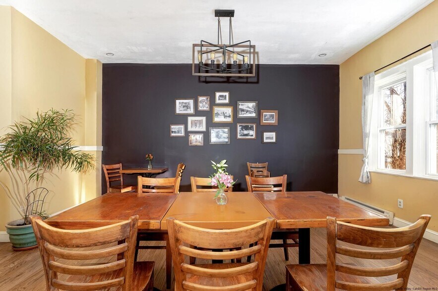 More Photos Of 17 Mill Hill Rd, Woodstock Restaurant For Sale