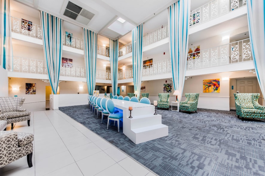 More Photos Of 11349 Reed Hartman Hwy, Cincinnati Hotel For Sale