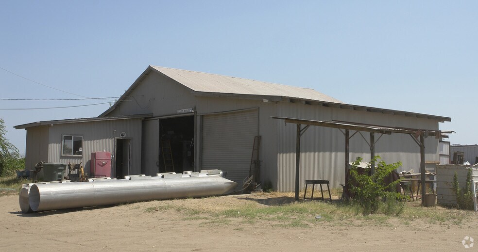Primary Photo Of 310 Sandy Ln, Oakley Manufacturing For Sale