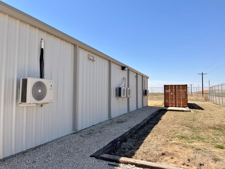 More Photos Of 19820 SW 29th St, Union City Industrial For Lease