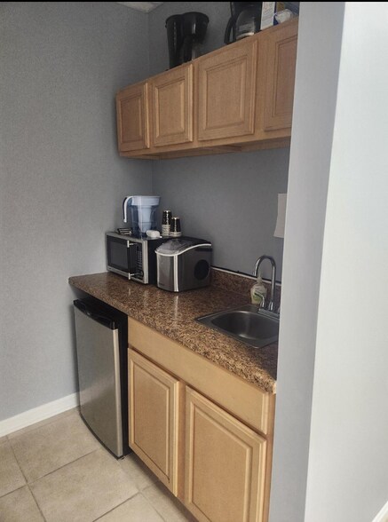 More Photos Of 22196 Three Notch Rd, Lexington Park Office For Lease