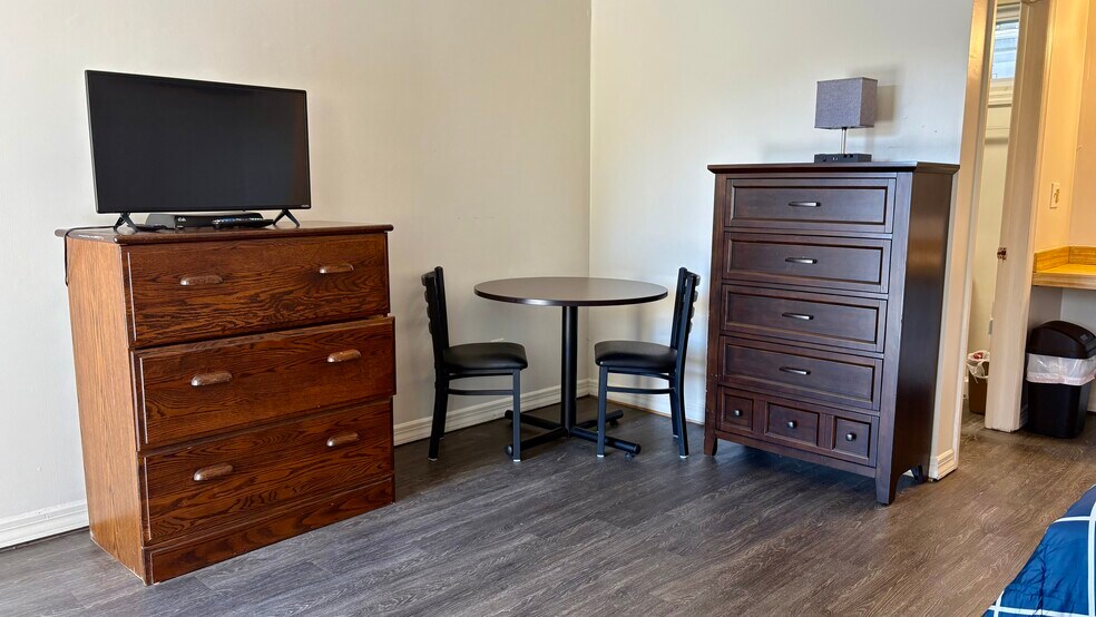 More Photos Of 9097 Allentown Blvd, Grantville Apartments For Sale