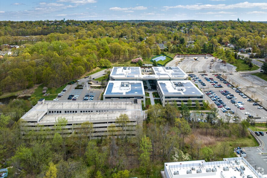 More Photos Of 290 W Mount Pleasant Ave, Livingston Office For Lease