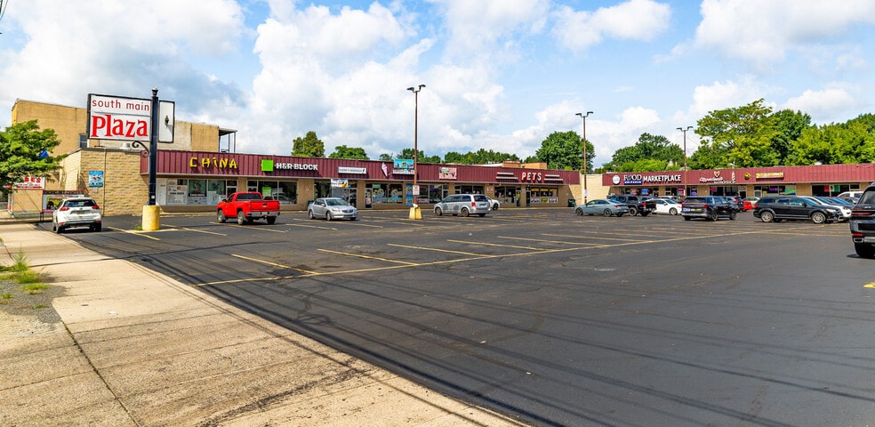 More Photos Of , Wilkes-Barre General Retail For Sale