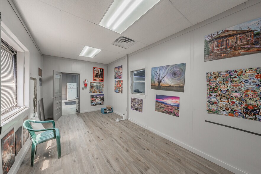 More Photos Of 4444 FM 933, Whitney Flex For Sale