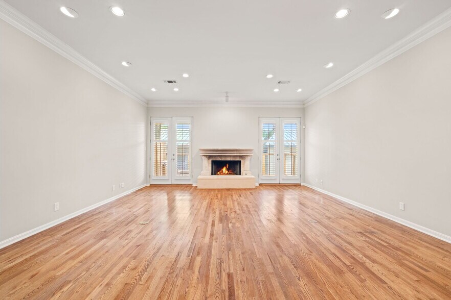 More Photos Of 131 Saint Dennis Ave, Alamo Heights Multifamily For Sale