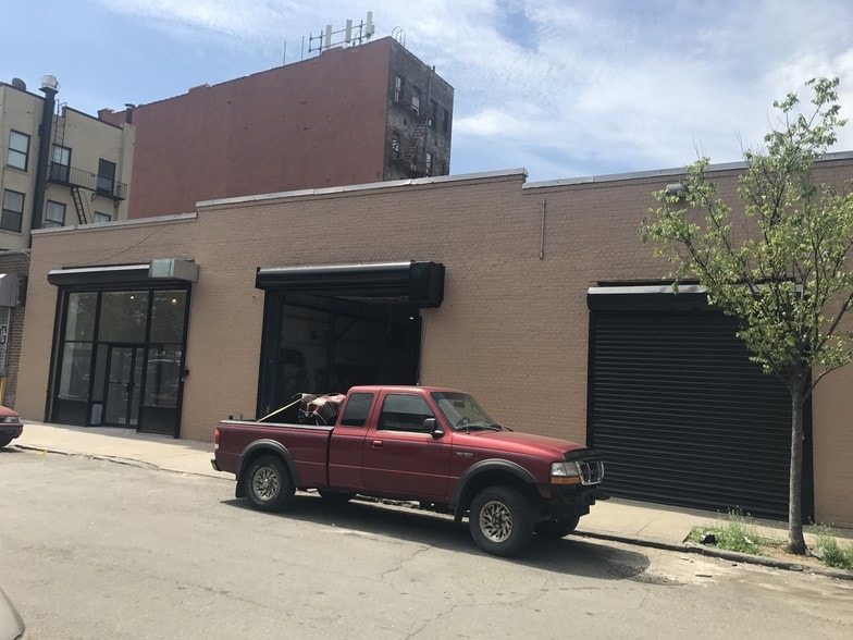 Primary Photo Of 250 E 137th St, Bronx Warehouse For Sale