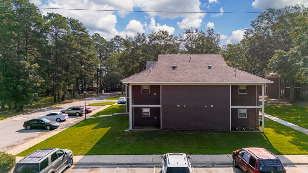 More Photos Of 1810 Bishop Rd, Bryant Apartments For Sale