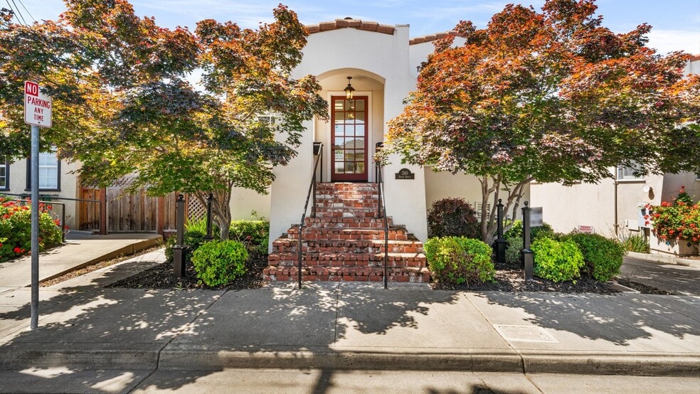 Primary Photo Of 240 Spring St, Pleasanton Office For Lease