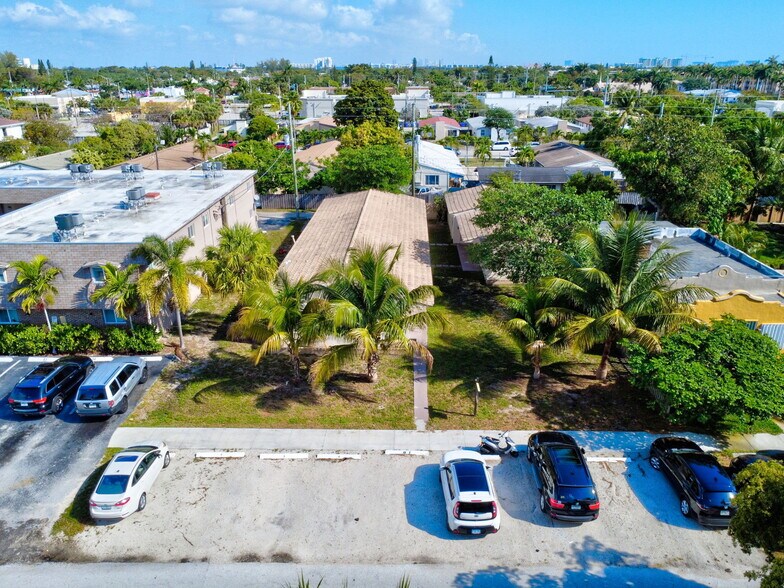 More Photos Of 1723 Liberty St, Hollywood Apartments For Sale