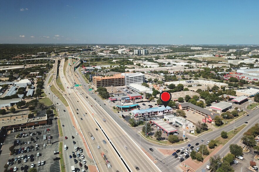 More Photos Of 9063 Research Blvd, Austin Storefront Retail Office For Lease