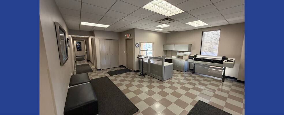 More Photos Of 16959 Munn Rd, Chagrin Falls Warehouse For Sale
