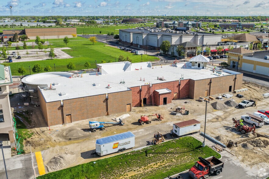 More Photos Of 5000 Levis Commons Blvd, Perrysburg Freestanding For Lease