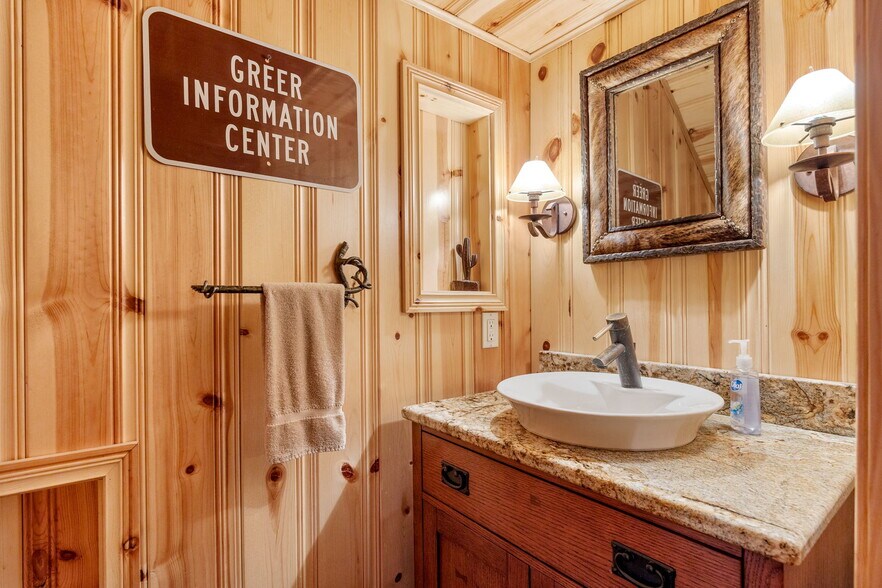 More Photos Of 140 Main St, Greer Specialty For Sale